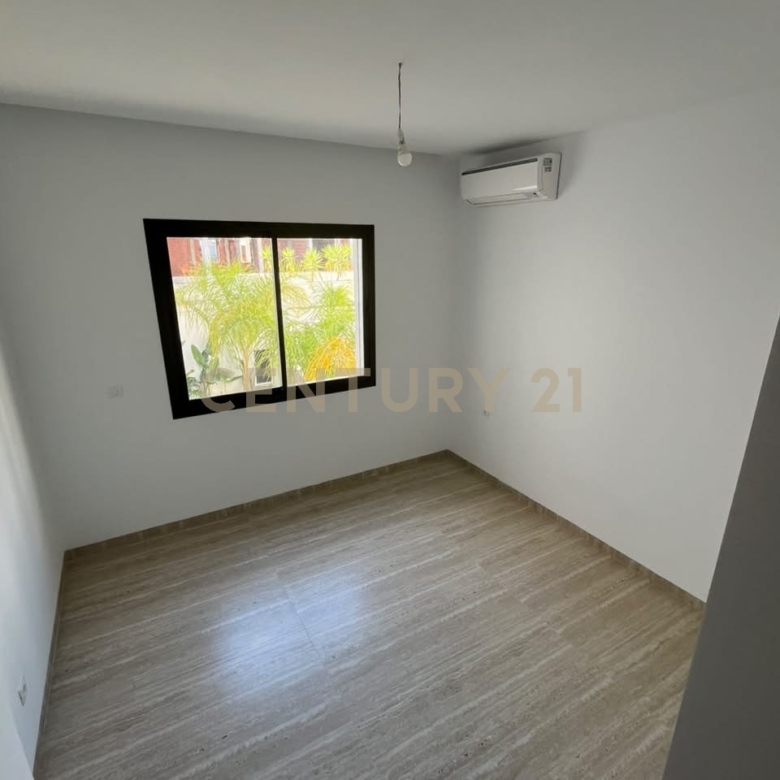 780